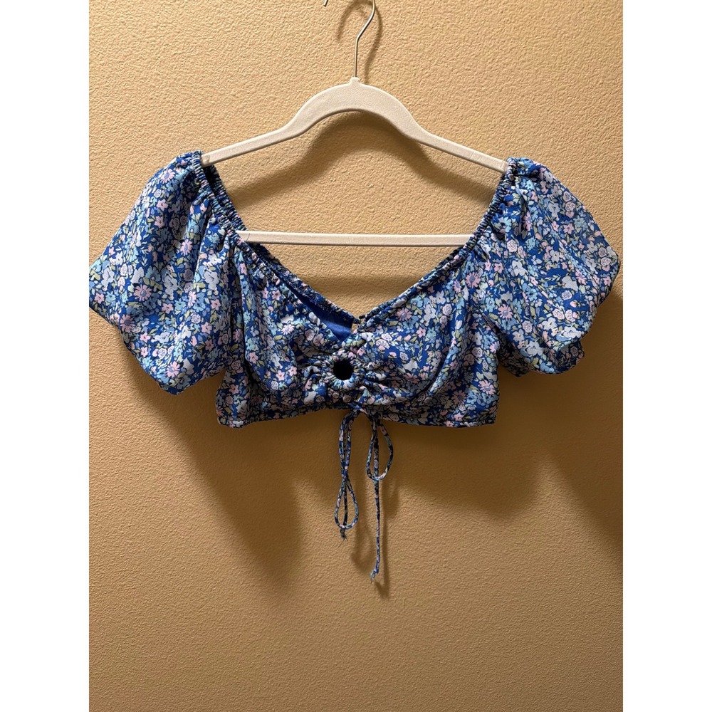 Wild Fable Blue Floral Lace Up Puff Sleeve Crop Top Medium whimsy feminine